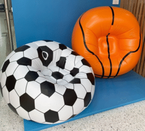 Sillón Inflable Puff Deportivo – Diseño Balón de Fútbol o Baloncesto